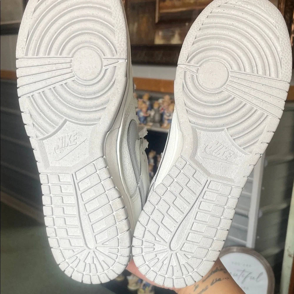 Nike brand New Sneakers
